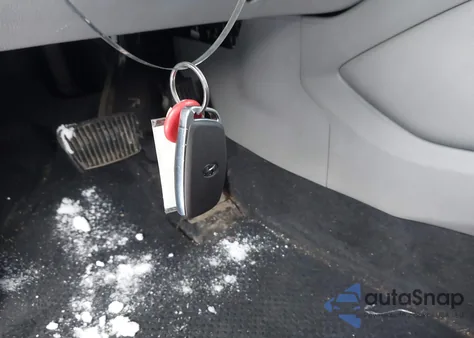 2020 Hyundai Tucson Sel z USA, uszkodzony, nr VIN KM8J3CAL8LU209890